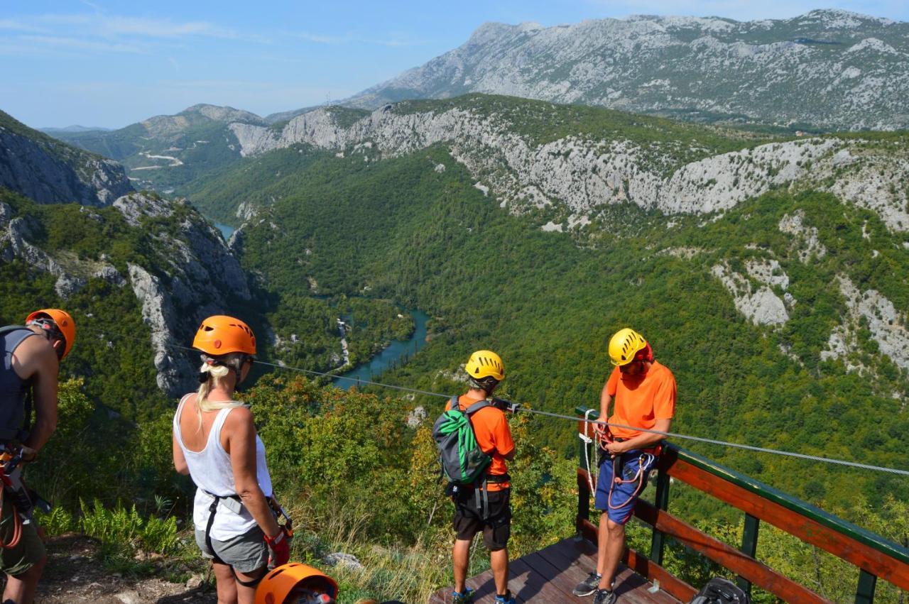 Rooms & Apartments Villa Anka Tučepi Dış mekan fotoğraf