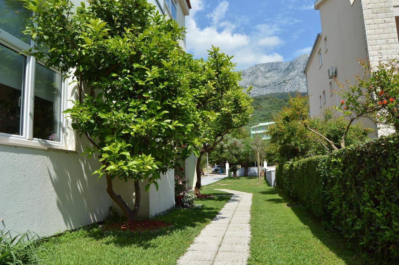 Rooms & Apartments Villa Anka Tučepi Dış mekan fotoğraf